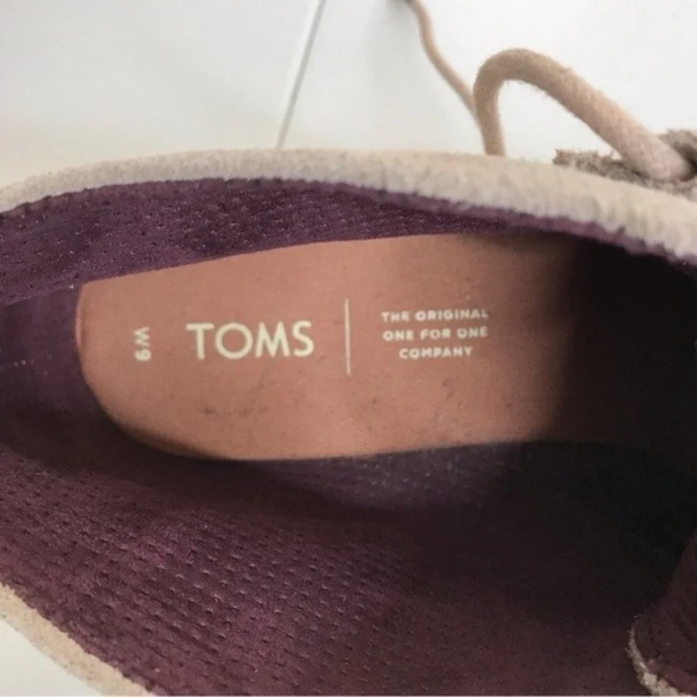 Toms Kala Faux Suede Wedge Heel Lace Up Ankle Bootie Tan Taupe Womens Size 9